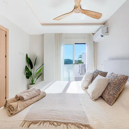 Modern & New Walk To Puerto Banus * Marbella