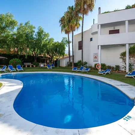 Modern & New Walk To Puerto Banus Daire