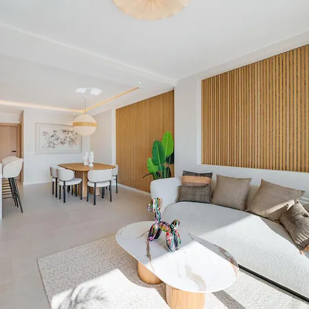 Modern & New Walk To Puerto Banus Daire