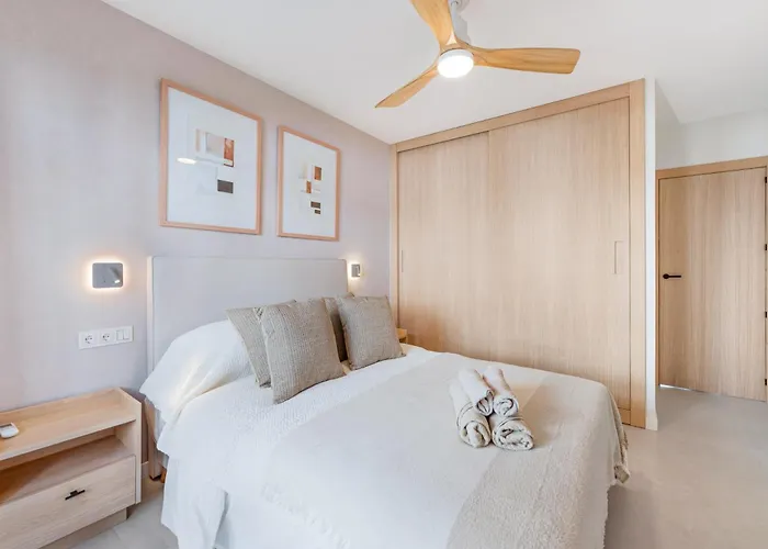 Apartment Modern & New Walk To Puerto Banus *